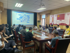 8月5日，聊城市水利工程總公司召開(kāi)黃河流域生態(tài)保護(hù)和高質(zhì)量發(fā)展政策法規(guī)專(zhuān)業(yè)知識(shí)大講堂活動(dòng)，全體在家干部職工參會(huì)。 會(huì)上，由市場(chǎng)經(jīng)營(yíng)處呂合良同志領(lǐng)學(xué)了以 加強(qiáng)水利工程建設(shè)